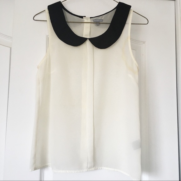 Sleeveless Peter Pan Collar Blouse 